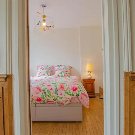 Pommes Et Fraises * Troyes